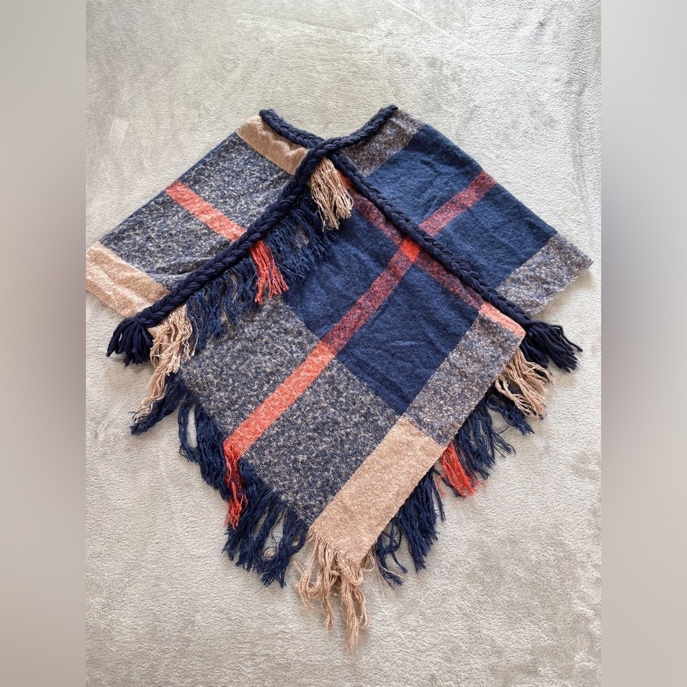 BCBGGeneration One Size Plaid Fringe Poncho Cape Blue Coral Tan Boho Wrap Shawl